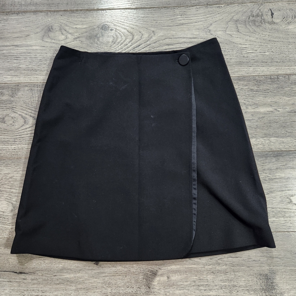 Ann Taylor | Black Wrap Skirt